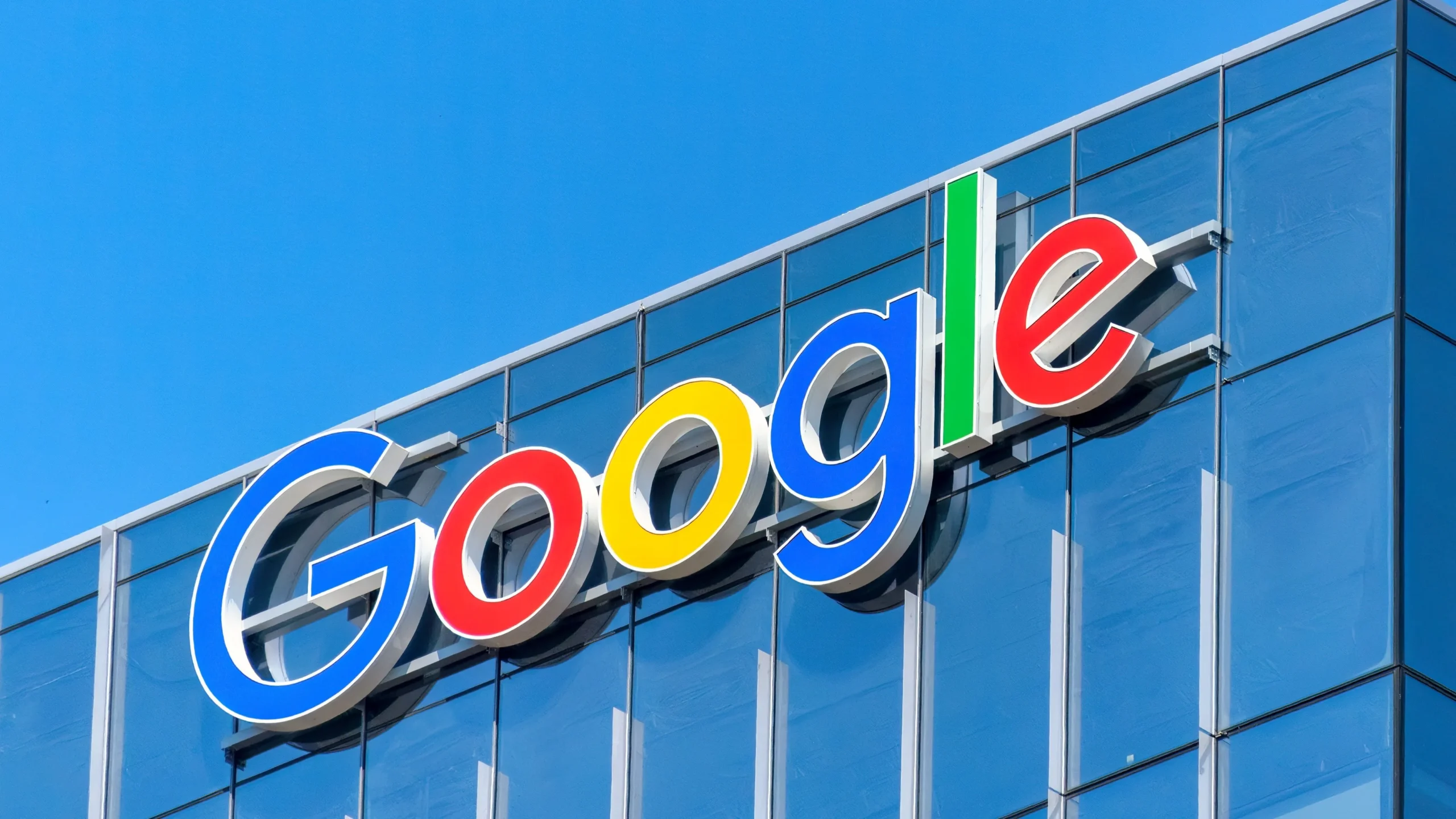 Read more about the article Google Now Talks Back: New AI Podcast Feature on Search Lets You Listen to Answers Like a Real Show